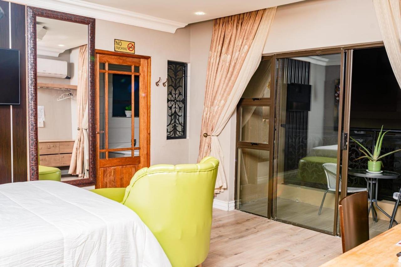 Re-Union Vacations Hotell Hartbeespoort Exteriör bild