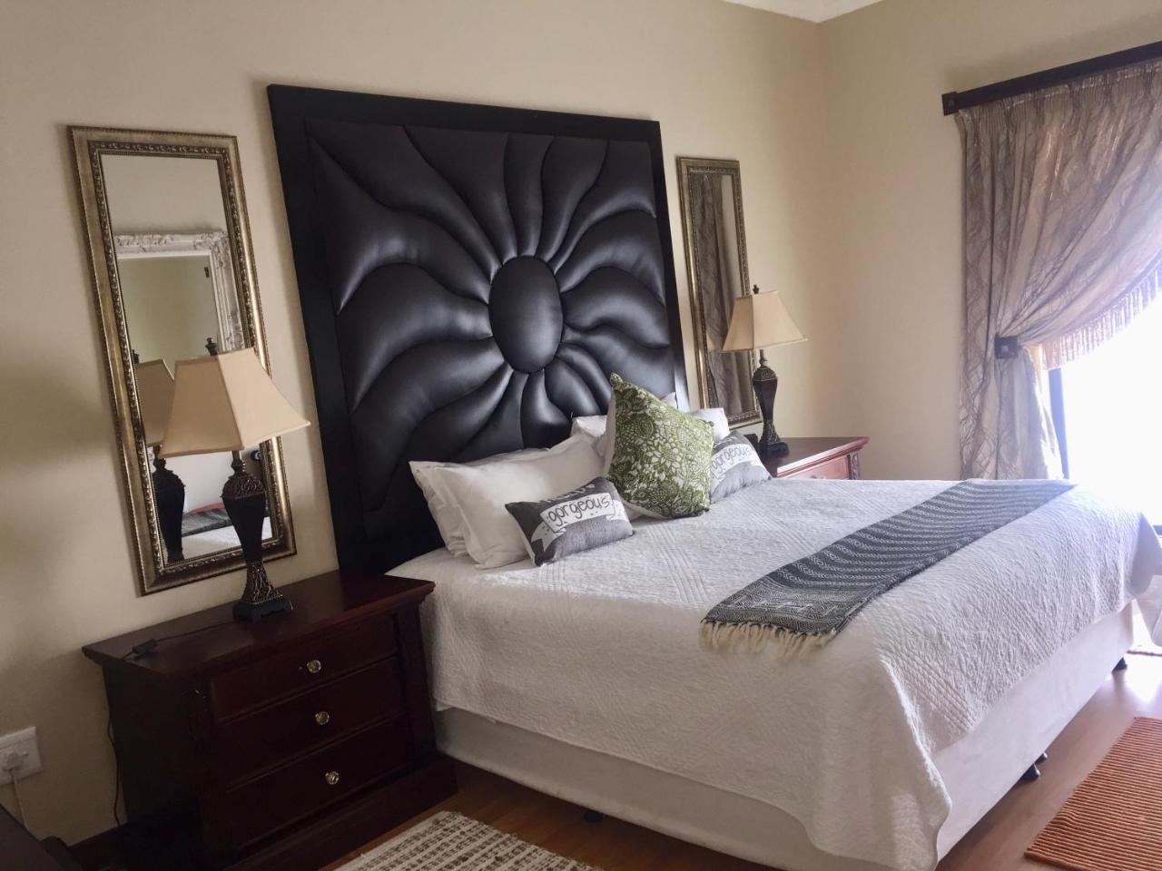 Re-Union Vacations Hotell Hartbeespoort Exteriör bild