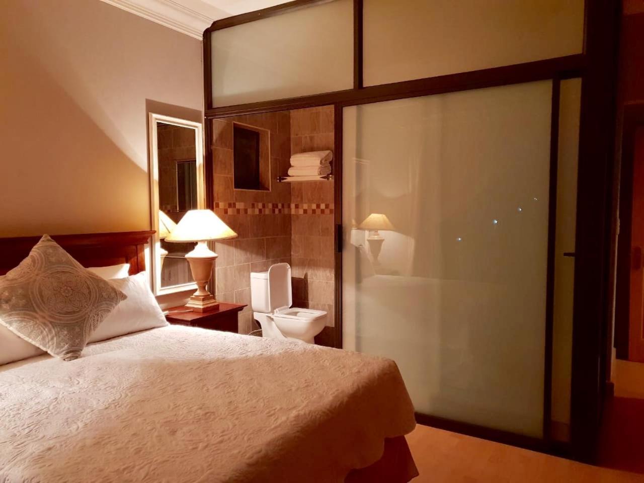 Re-Union Vacations Hotell Hartbeespoort Exteriör bild