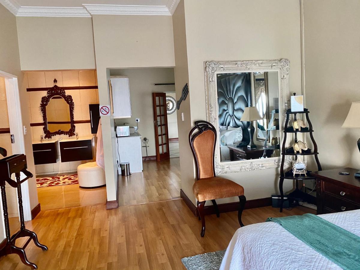 Re-Union Vacations Hotell Hartbeespoort Exteriör bild